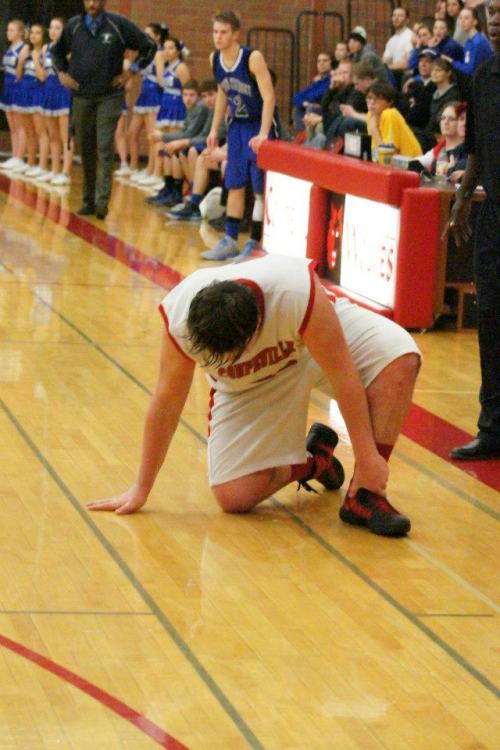 How good are the Wolf girls? Even Nick Streubel bows to their excellence. (Shelli Trumbull photos)