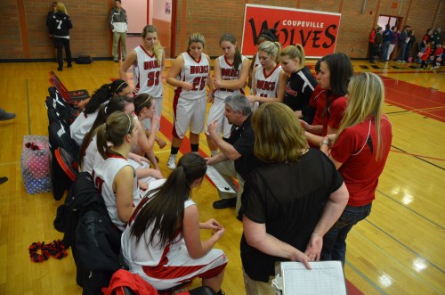 David King gives his Wolves last minute instructions. (Robert Bishop photo)