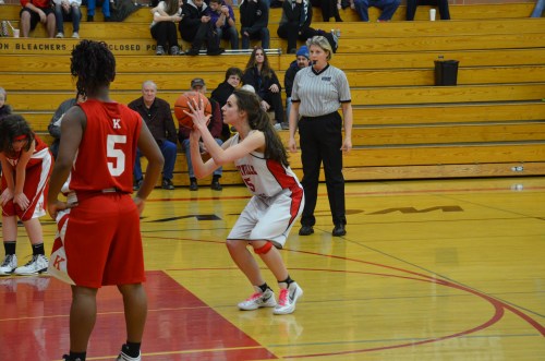 Wynter Thorne sizes up a free-throw Tuesday night.