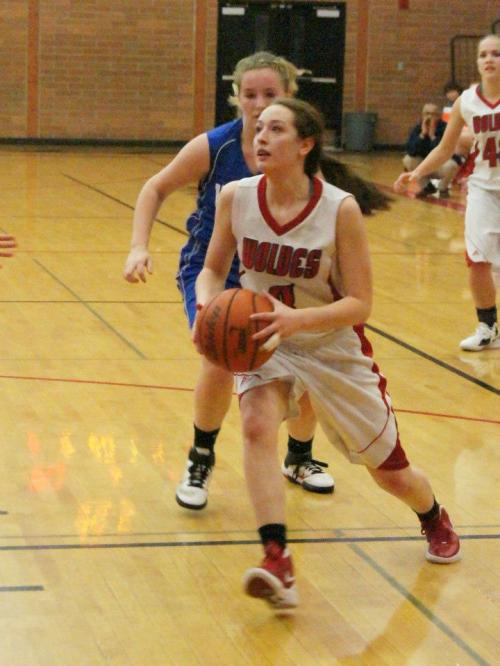 Amanda Fabrizi, seen here in a game earlier this season, was deadly from three-point range Friday. (Shelli Trumbull photo)