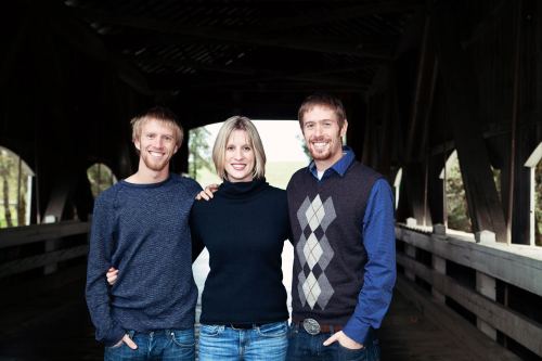 Tyler (left) and Kyle King (right) pose with the best athlete in the family, older sister Brianne. (Angela Chenoweth photo)
