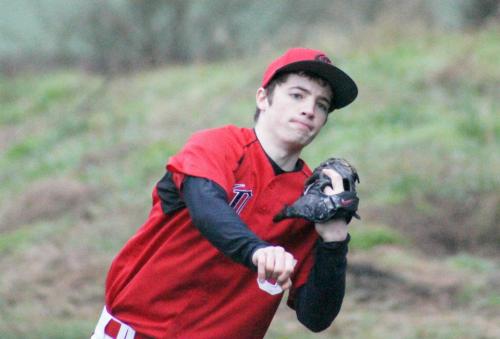 Kurtis Smith lets rip with a throw from the outfield. (Shelli Trumbull photo)