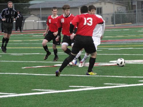 Danny Savalza (13) battles (Janine Bundy photos)