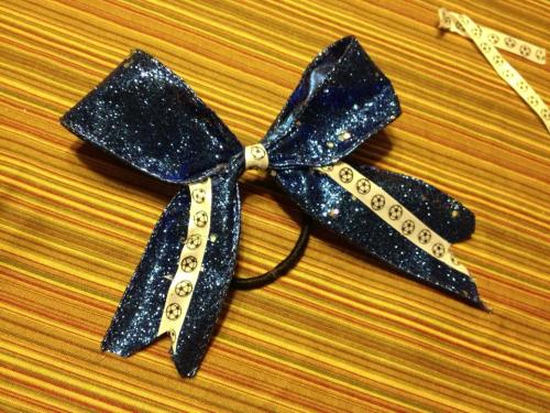 The ribbon every player wore Sunday. (Becca Pabona photo)