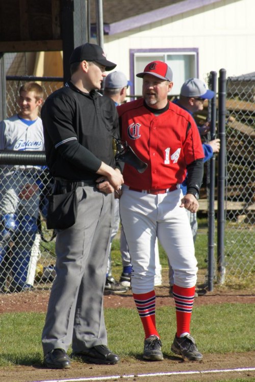 Willie Smith has a "discussion" with the ump. (Shelli Trumbull photo)