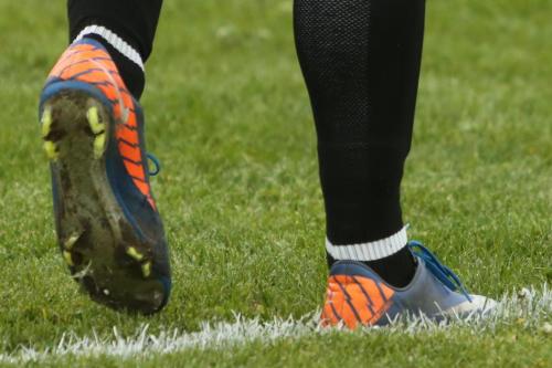 "Is it orange? Is it blue? It's two tones of awesomeness..."