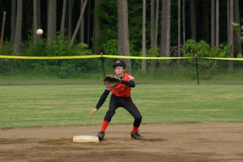 Nick Etzell awaits the throw.