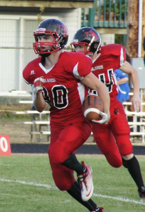 Bryce Fleming pops in a red and black ensemble. Notice how the Wolf logo on the helmet is matched by the Wolf logo on the pants. Classy. (Shelli Trumbull photos)