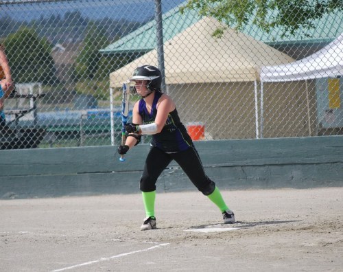 Roberts: "I will slap the ball past you and beat the throw with my blazing speed!"