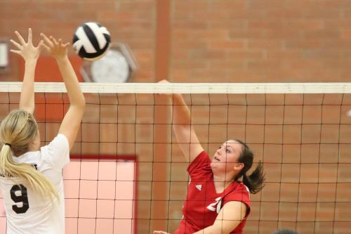 Hailey Hammer drops the boom. (John Fisken photos)