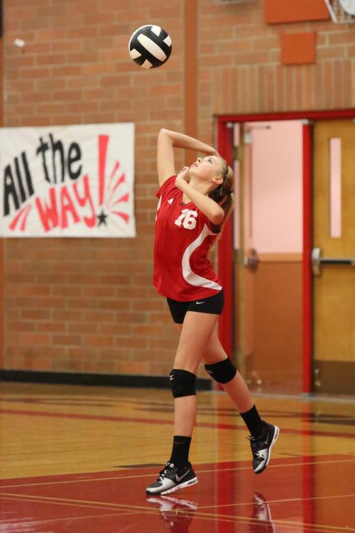 Kacie Kiel unleashes a little shot they like to call The Knee-Buckler.