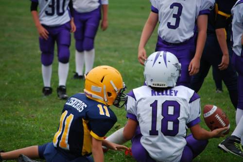 Matt Kelley (18) takes a breather after another big run. (Pat Kelley photos)
