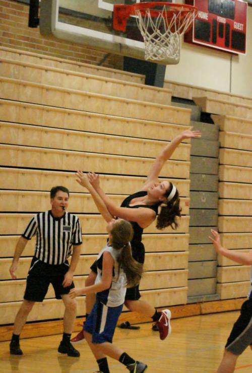 Amanda Fabrizi blows by her opponent for an easy two.
