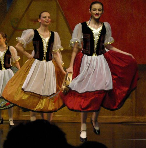 Skyy Lippo (right) performs on stage. (Joe Lippo photo)