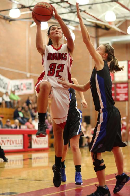 Makana Stone powers to the basket for two of her game-high 16 points. (John Fisken photos)
