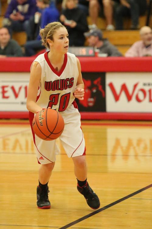 Kacie Kiel runs the offense. (John Fisken photos)