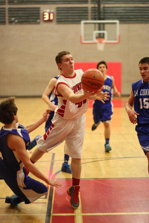 Gabe Wynn swoops to the hoop for a quick two.