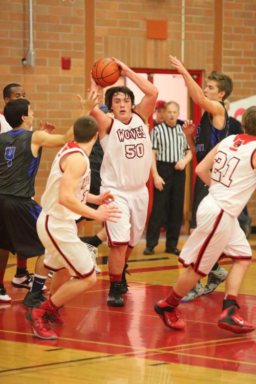 Nick Streubel fires an outlet pass under pressure.
