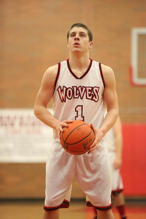 Wiley Hesselgrave lines up a free throw.