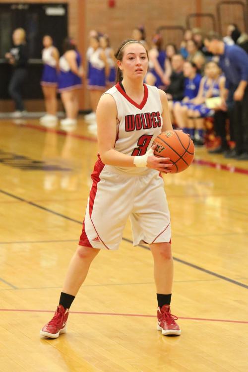 Amanda Fabrizi scored a team-high 10 Friday, including a bucket on an unexpected steal. (John Fisken photo)