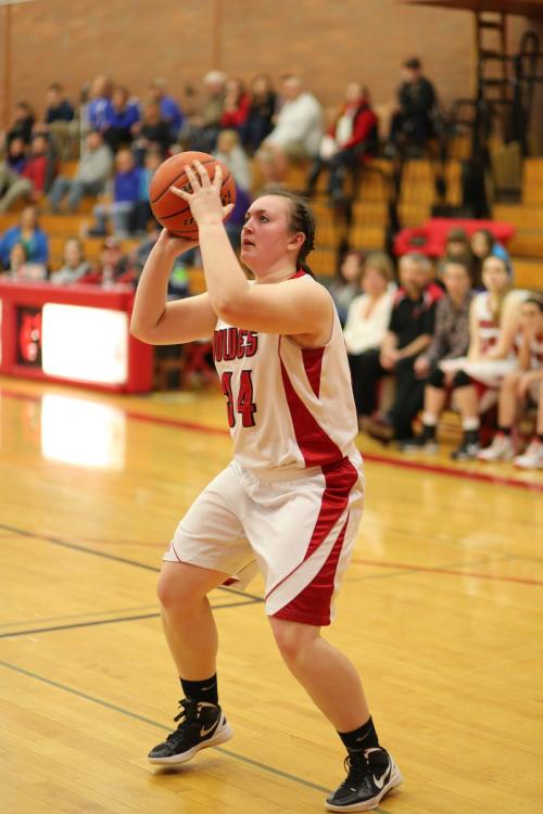 Hailey Hammer prepares to drain a jumper.