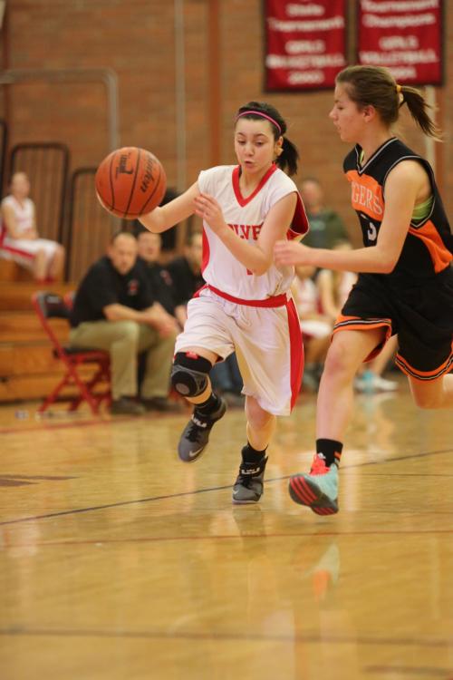 Kalia Littlejohn hits second gear and flies past a defender.