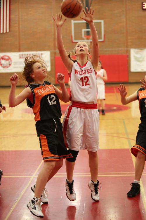 Allison Wenzel goes strong to the hoop in a game against Granite Falls. (John Fisken photos)