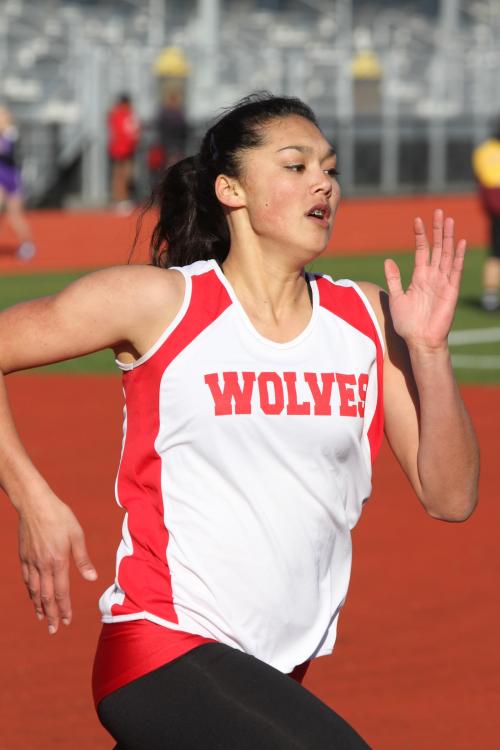 Makana Stone blitzes the field. (John Fisken photos)