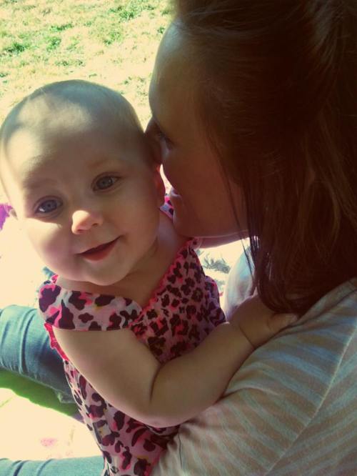 Courtney Boyd and super-cutie daughter Ruby Folkestad.