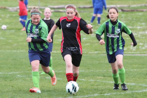 2014-05-10 GU-12 Green Sister Sounders vs Coupeville Cupcake Crushers (9)
