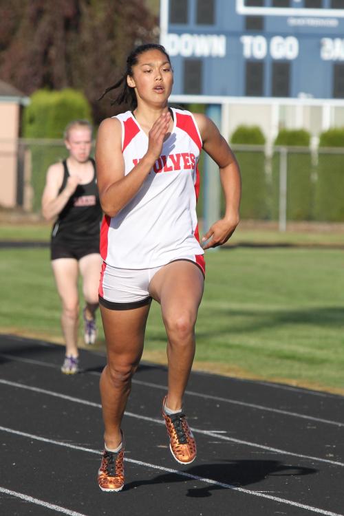 Makana Stone, bustin' school records with every stride. (JF)