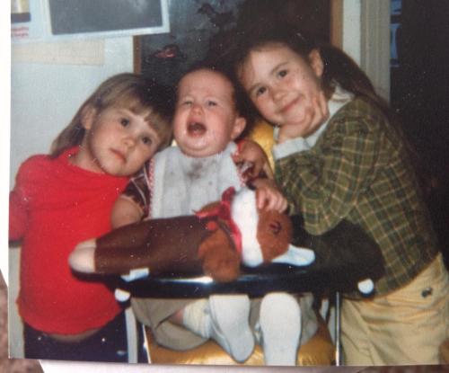 Jodi (right) in her early days, hanging out with siblings Jenny and Billy.