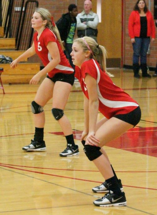 Kacie Kiel (right) teams up with Breeanna Messner last season. (Shelli Trumbull photo)