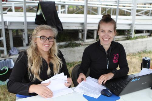 The ever-vigilant timing crew keeps an eye on things. 