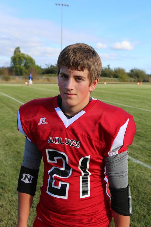 Mitchell Losey rushed for 22 yards and made a pair of tackles in Friday night's loss. (John Fisken photo)