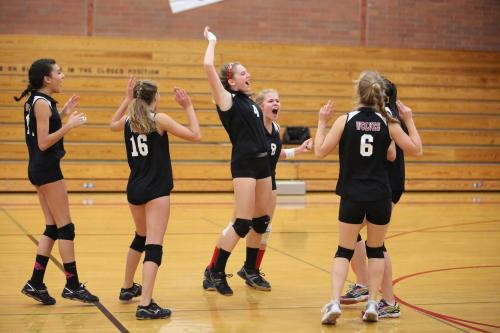 Wolves (l to r) Sofia Hassapis, Payton Aparicio