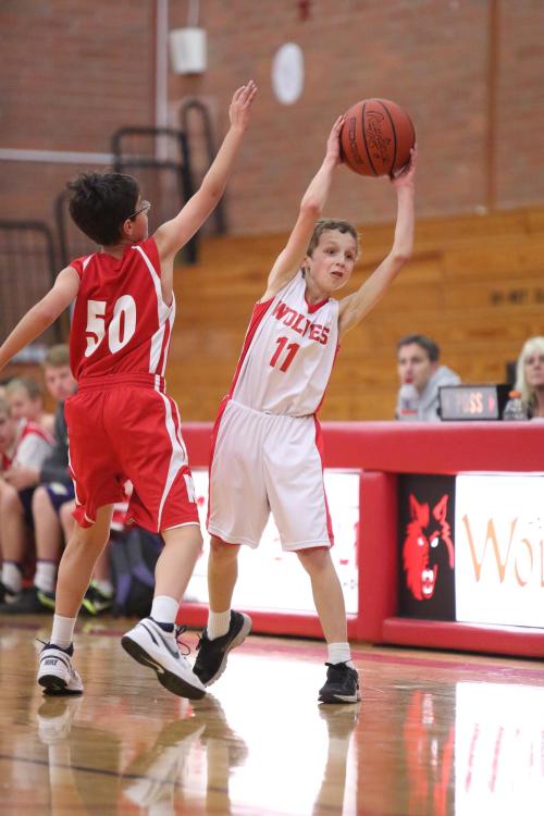 "Dear sweet lord, someone get open NOW!!!"