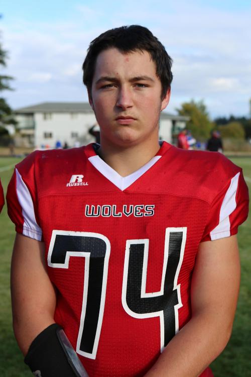 Junior lineman Brenden Gilbert is ready to drop the boom on Bellevue Christian. (John Fisken photos)