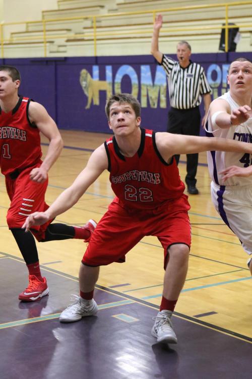 Matt Shank throws up a pretty convincing roadblock. (John Fisken photos)