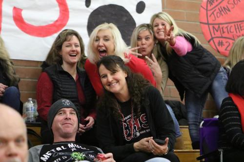 Wolf fans celebrate.