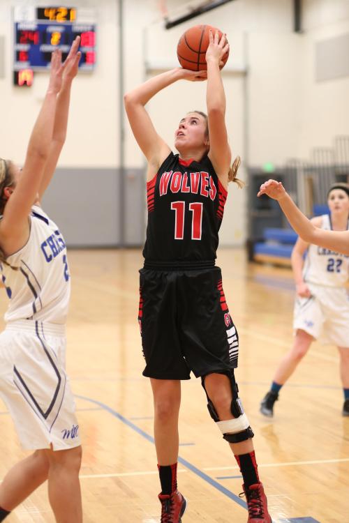 Julia Myers, drainin' jumpers all night long. (John Fisken photo)
