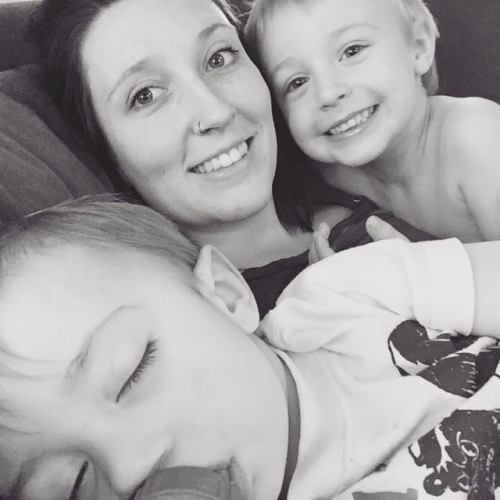 Kassie and her progeny.