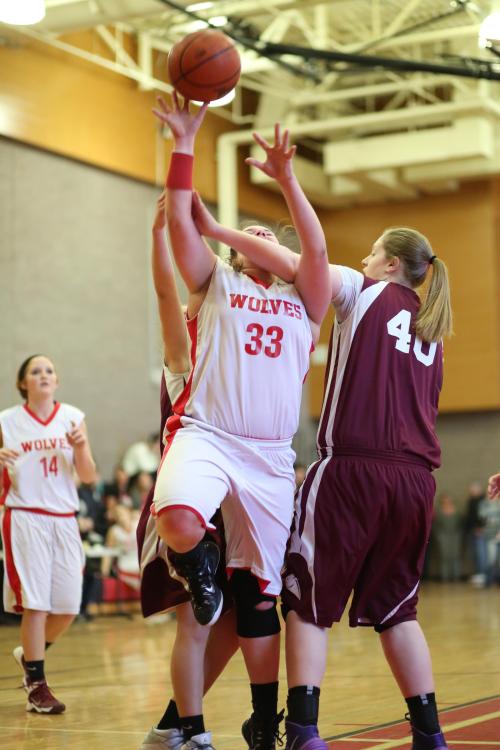 Sarah Wright (33) owns the paint.