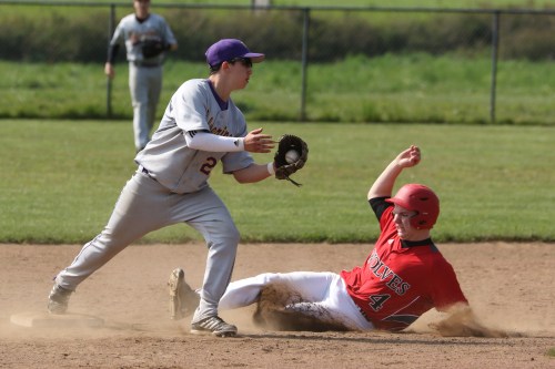 Gabe Wynn comes in heat, sacrificing his ability to sit for the next two days in an effort to get the extra base.