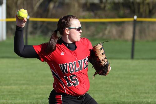 Three hits, including two doubles, and stellar defense. Just another day at the office for Hailey hammer. (John Fisken photo)