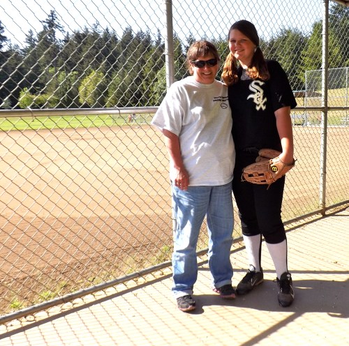 Veronica Crownover with aunt ? (Kelly Crownover photo)