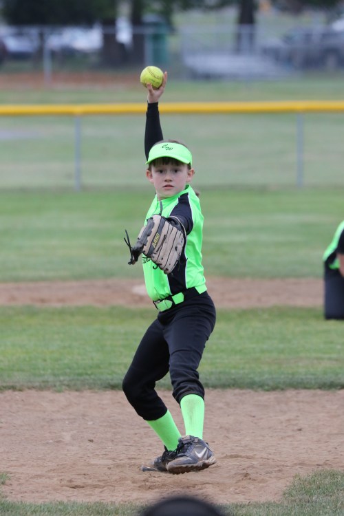 "You might as well just go sit down on the bench, sister, cause you ain't touchin' this!!"