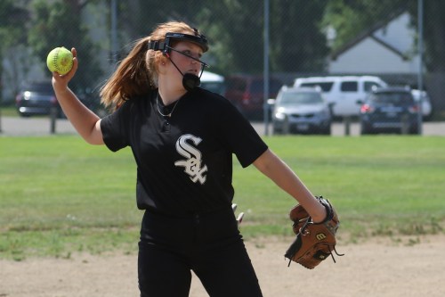 Smith fires the ball...