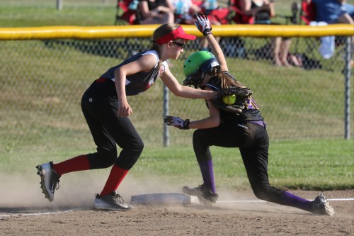 Plays like this helped carry Central Whidbey to a district title. (John Fisken photo)