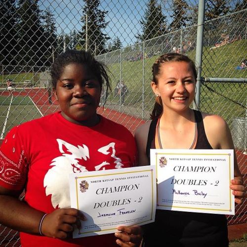 Don't disappoint Jazmine Franklin (left) and McKenzie Bailey.